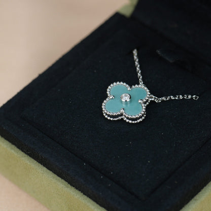 ˇGilded EraˇCLOVER 15MM DIAMOND SVRES PORCELAIN  NECKLACE SILVER