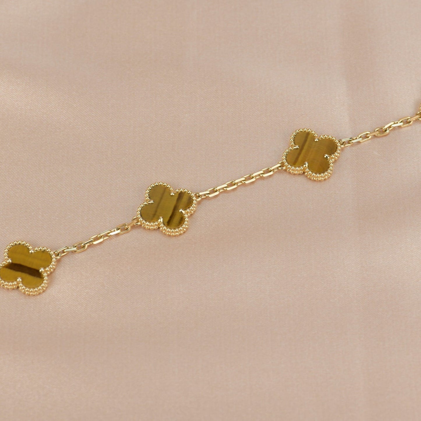 ˇGilded EraˇCLOVER  5 MOTIFS TIGER EYE BRACELET