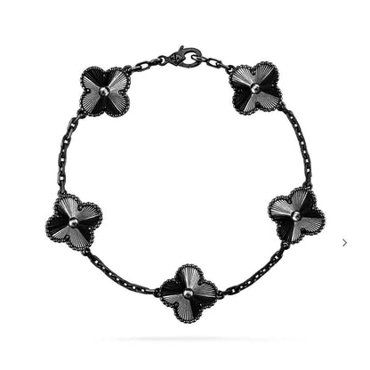 ˇGilded EraˇCLOVER 5 MOTIF BLACK BRACELET