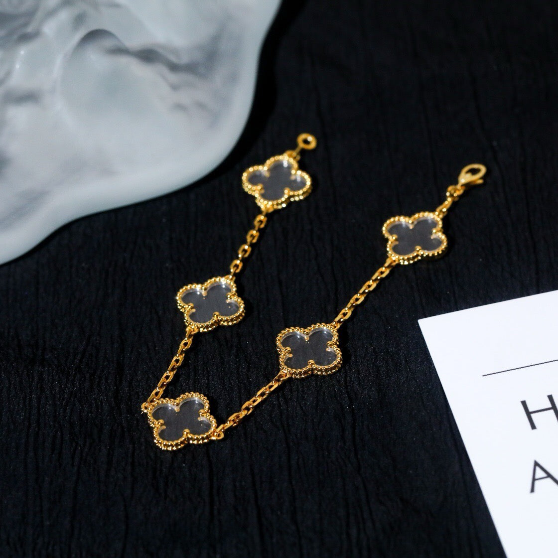 ˇGilded EraˇCLOVER 5 MOTIF ROCK CRYSTAL PINK GOLD BRACELET