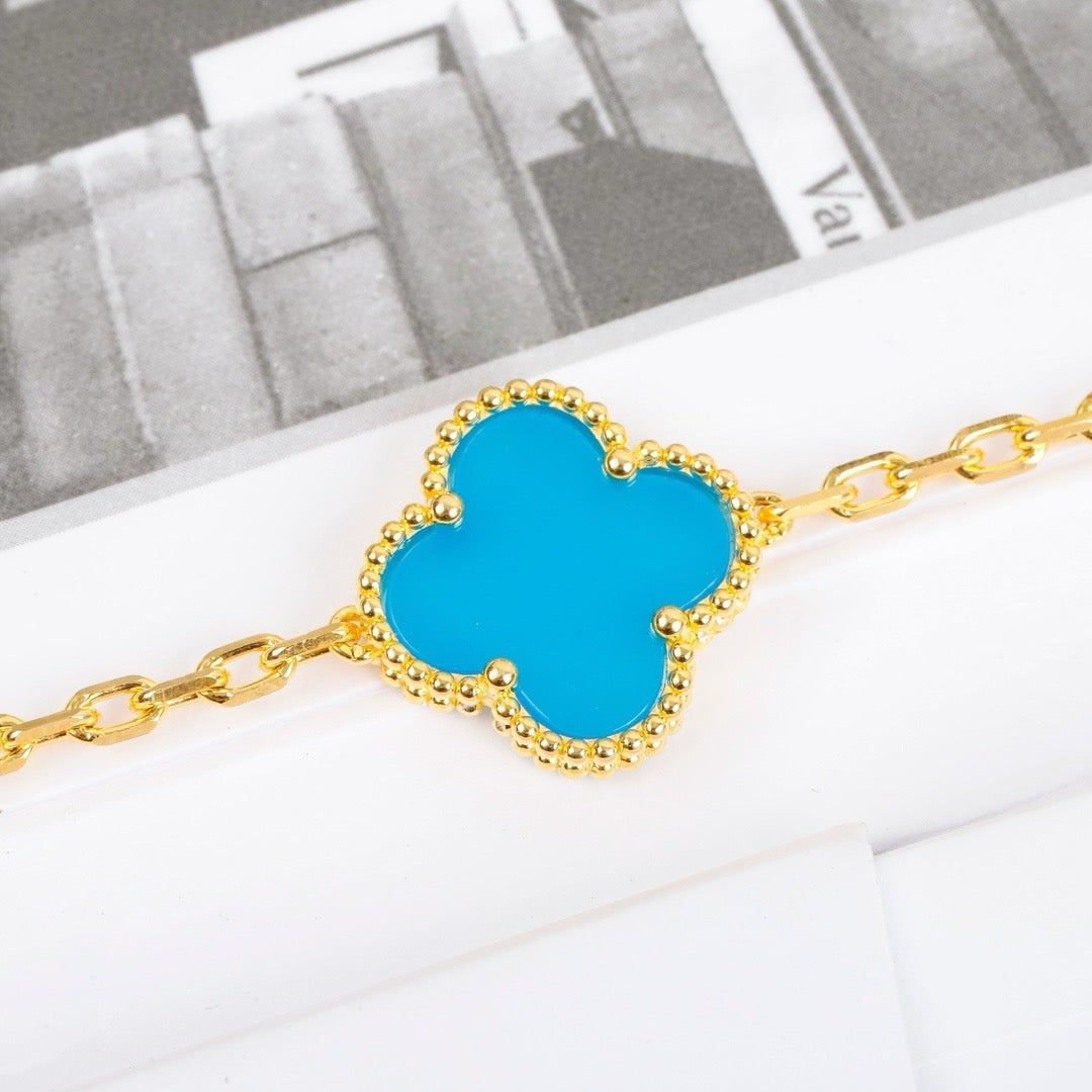 ˇGilded EraˇCLOVER 5 MOTIFS TURQUOISE BRACELET