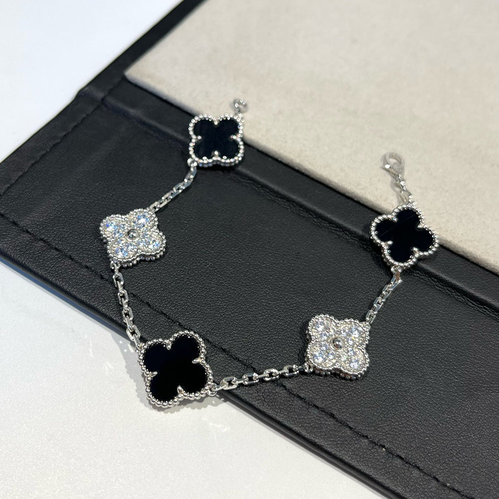 ˇGilded EraˇCLOVER 5 MOTIF ONYXS DIAMOND BRACELET SILVER