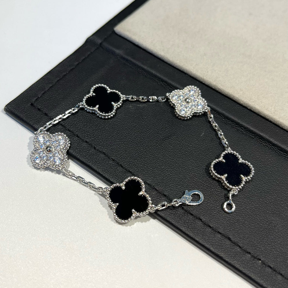 ˇGilded EraˇCLOVER 5 MOTIF ONYXS DIAMOND BRACELET SILVER