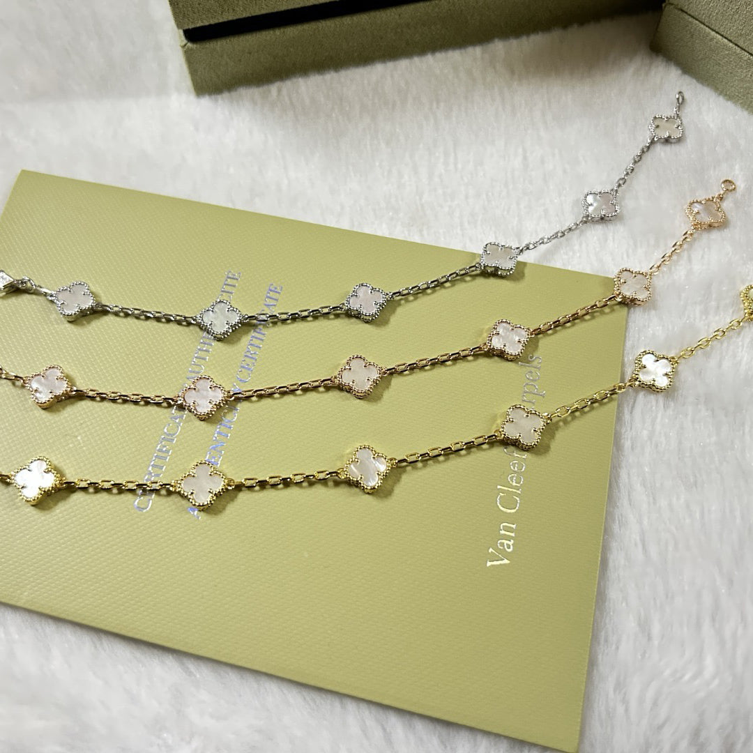ˇGilded EraˇCLOVER 6 MOTIF WHITE MOP BRACELET