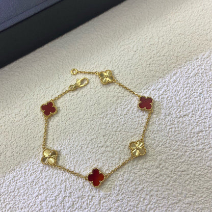 ˇGilded EraˇCLOVER 6 MOTIF RED AGATE LASER BRACELET