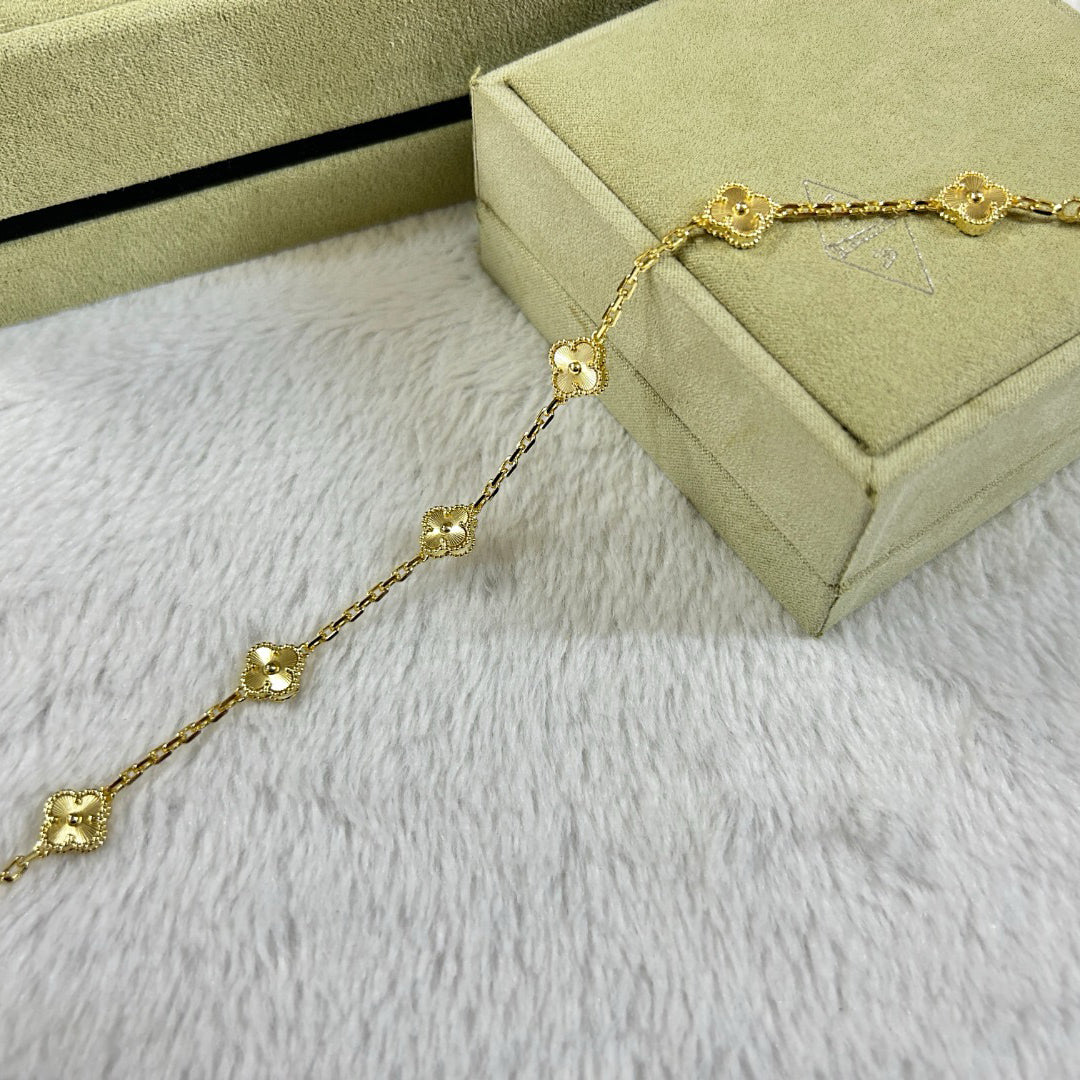 ˇGilded EraˇCLOVER 6 MOTIF DIAMOND BRACELET
