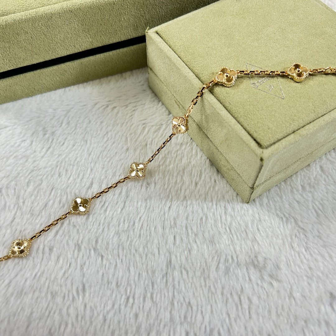 ˇGilded EraˇCLOVER 6 MOTIF DIAMOND BRACELET