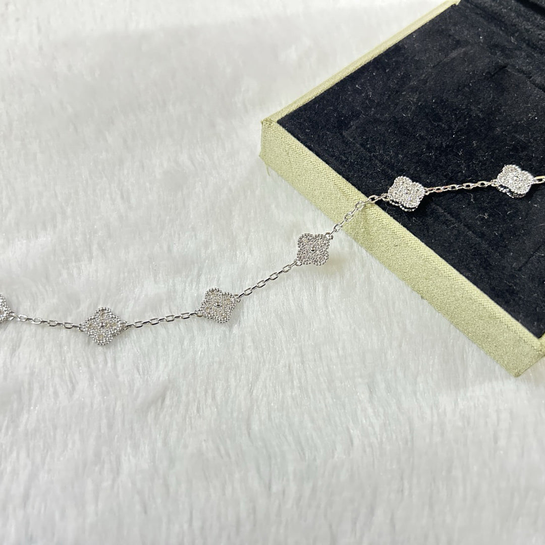 ˇGilded EraˇCLOVER 6 MOTIF DIAMOND BRACELET