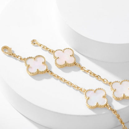 ˇGilded EraˇCLOVER 10 MOTIFS WHITE MOTHER OF PEARL NECKLACE