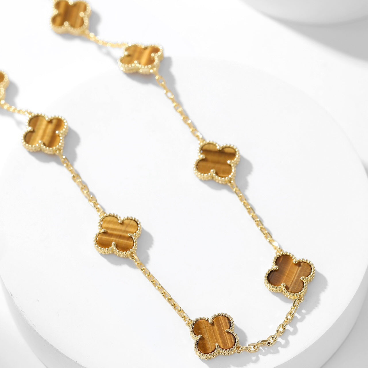 ˇGilded EraˇCLOVER 10 MOTIFS TIGER EYE NECKLACE