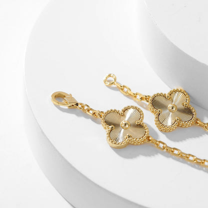 ˇGilded EraˇCLOVER 10 MOTIFS LASER NECKLACE