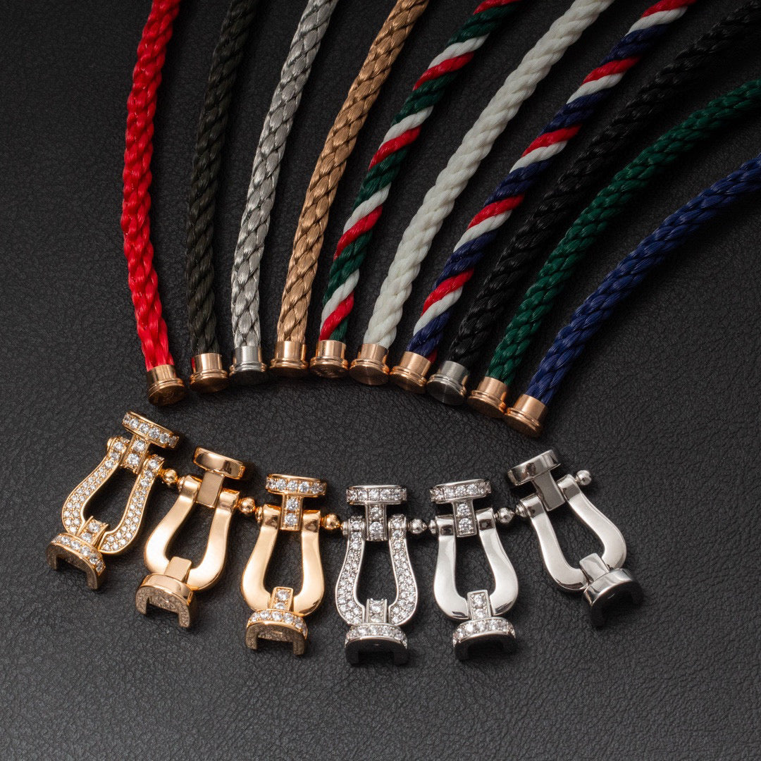 ˇGilded EraˇFORCE LARGE HORSESHOE HALF DIAMOND BRACELET SILVER