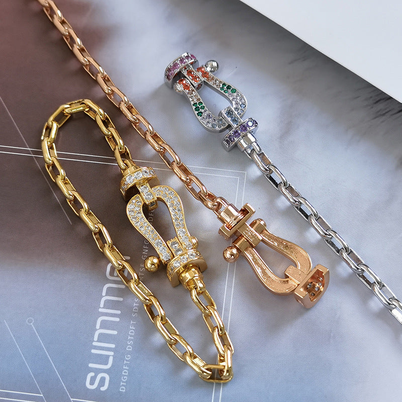 ˇGilded EraˇFORCE LARGE HORSESHOE CLASP  METAL BRACELET