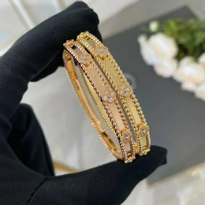 ˇGilded EraˇCLOVER BRACELET 4MM DIAMONDS