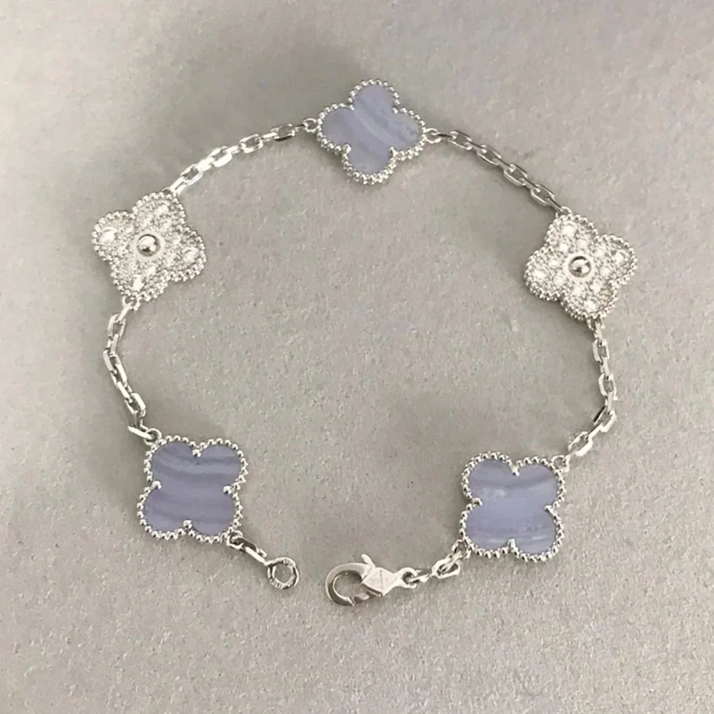 ˇGilded EraˇCLOVER  5 MOTIF DIAMOND PURPLE CHALCEDONY BRACELET SILVER