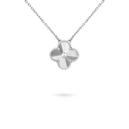 ˇGilded EraˇCLOVER 15MM LASER NECKLACE SILVER