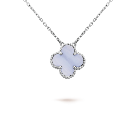 ˇGilded EraˇCLOVER 15MM BLUE CHALCEDONY NECKLACE SILVER