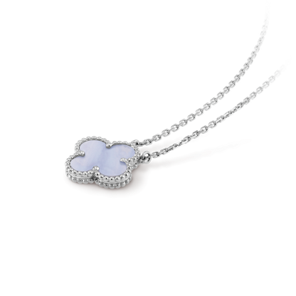 ˇGilded EraˇCLOVER 15MM BLUE CHALCEDONY NECKLACE SILVER