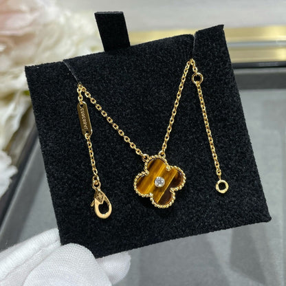 ˇGilded EraˇCLOVER 15MM DIAMOND AND YELLOW TIGER'S EYE AGATE necklace