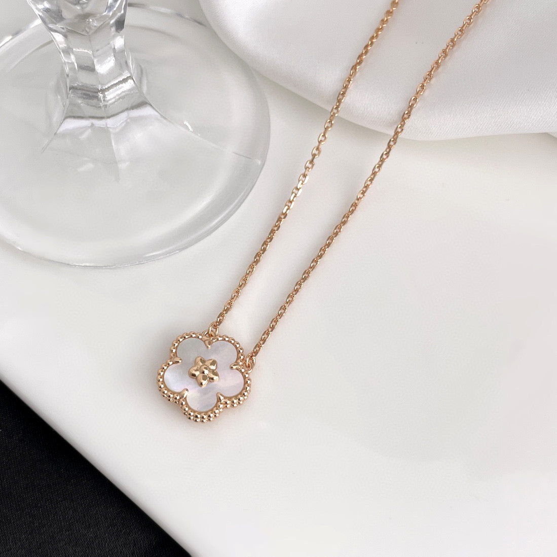 ˇGilded EraˇLUCKY  WHITE MOP  PLUM BLOSSOM NECKLACE