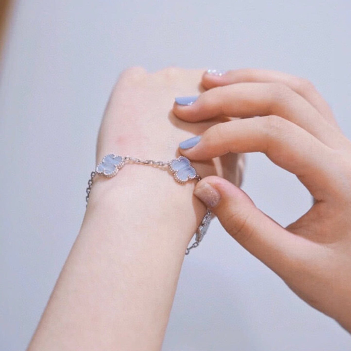 ˇGilded EraˇCLOVER  5 MOTIF PURPLE CHALCEDONY BRACELET SILVER