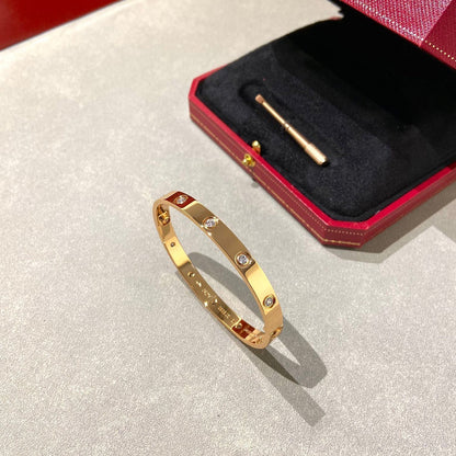 ˇGilded EraˇLOVE BRACELET 6.1MM 10 DIAMONDS