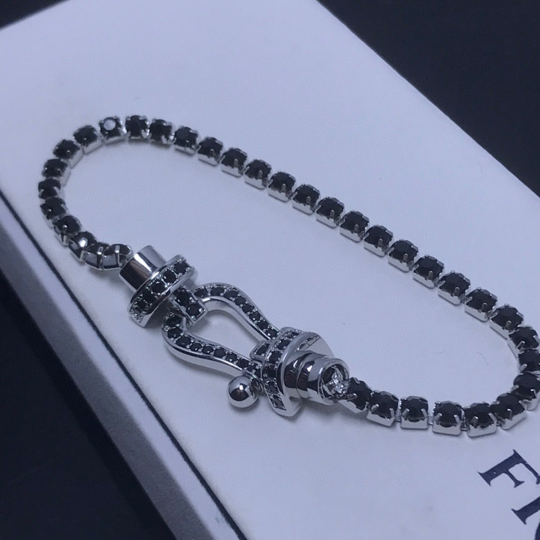 ˇGilded EraˇFORCE  LARGE HORSESHOE FULL DIAMOND TENNIS BRACELET