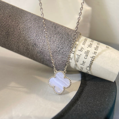 ˇGilded EraˇCLOVER 15MM BLUE CHALCEDONY NECKLACE SILVER