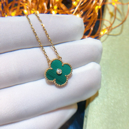 ˇGilded EraˇCLOVER 15MM DIAMOND TURQUOISE NECKLACE