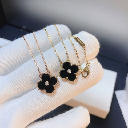 ˇGilded EraˇCLOVER 15MM DIAMOND ONYX NECKLACE