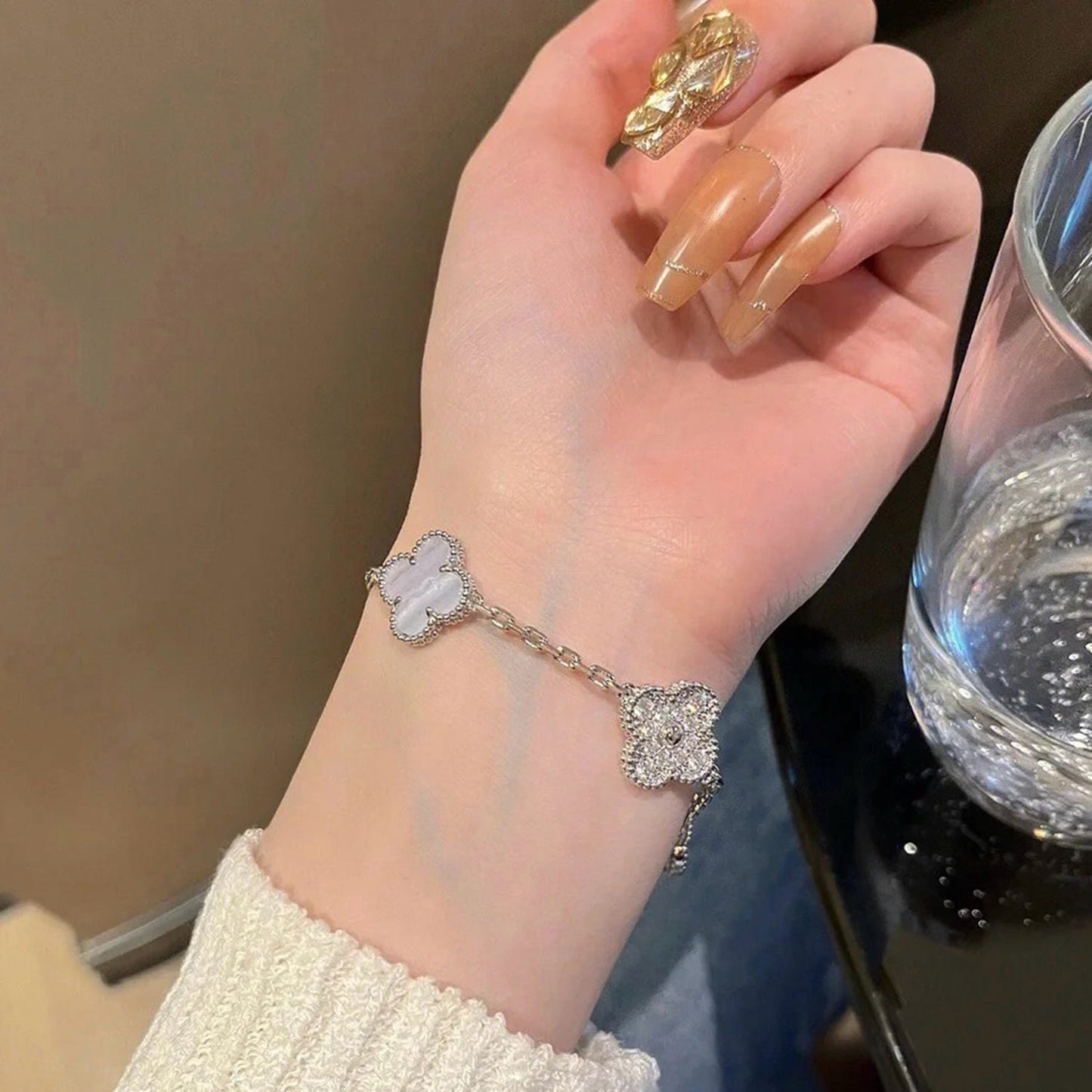 ˇGilded EraˇCLOVER  5 MOTIF DIAMOND PURPLE CHALCEDONY BRACELET SILVER