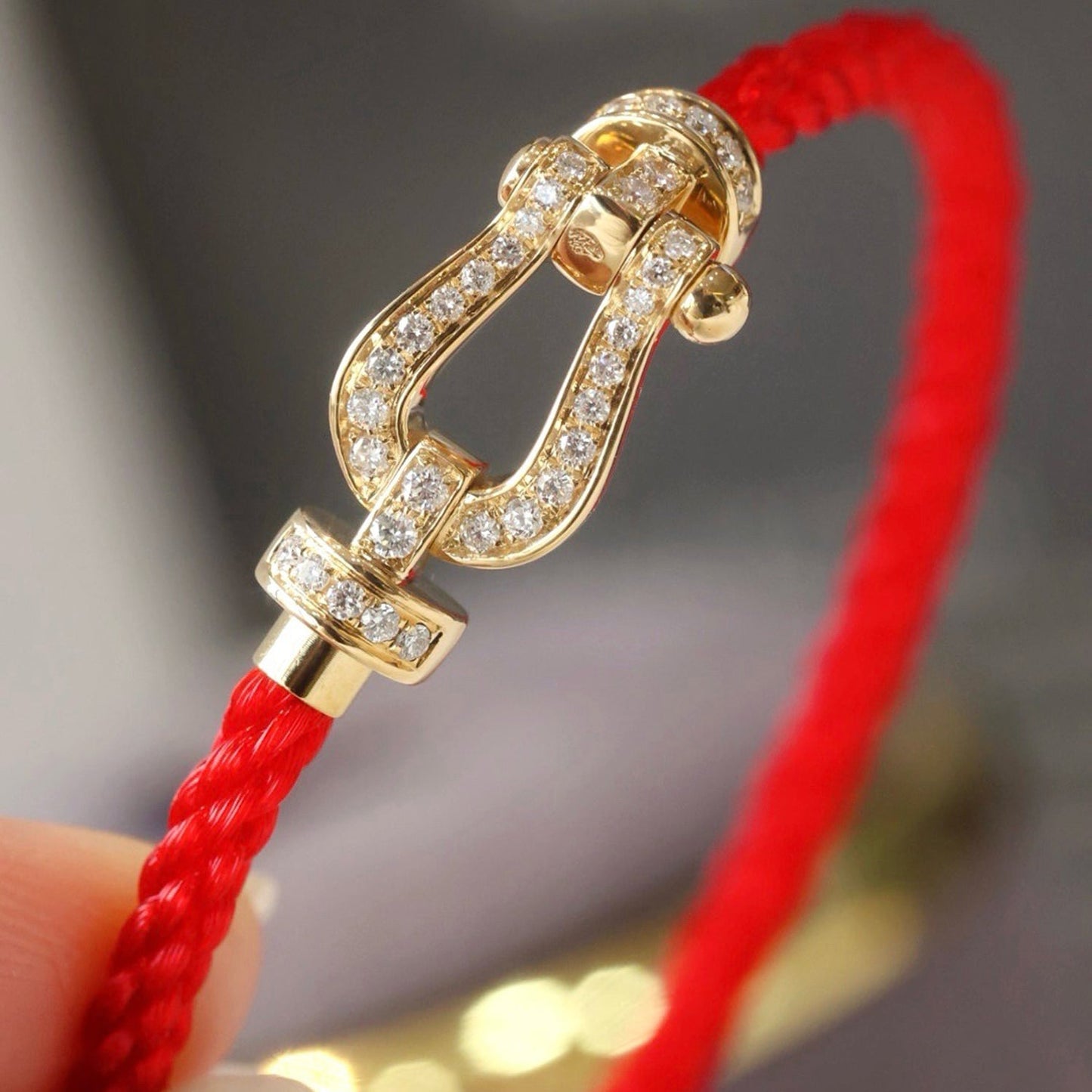 ˇGilded EraˇFORCE LARGE HORSESHOE FULL DIAMOND BRACELET SILVER