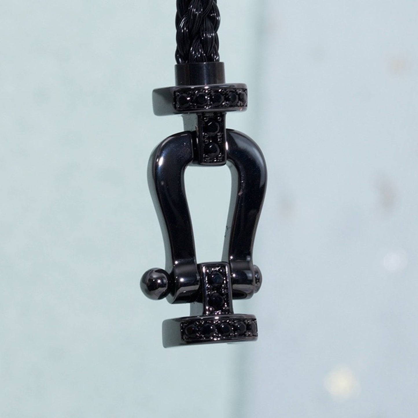 ˇGilded EraˇFORCE LARGE SERIES HORSESHOE BLACK SAMURAI BRACELET