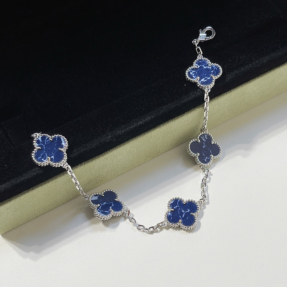 ˇGilded EraˇCLOVER 5 MOTIF PIETERSITE SILVER BRACELET