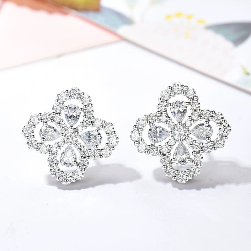 ˇGilded EraˇLOOP EARRINGS FULL MOTIF DIAMOND 16MM