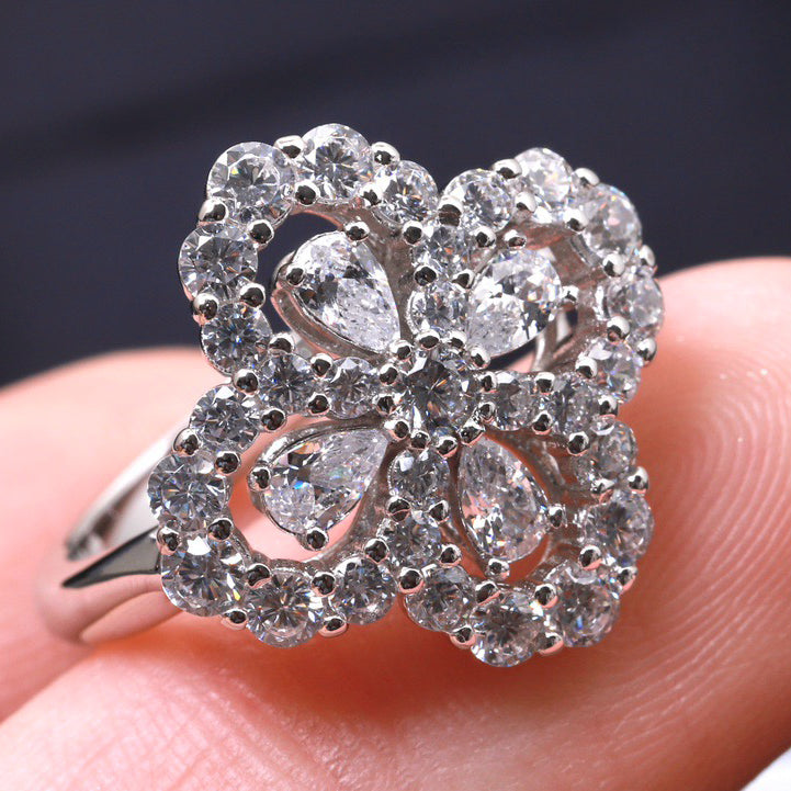 ˇGilded EraˇLOOP RING FULL MOTIF DIAMOND 16MM SILVE