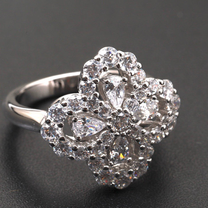 ˇGilded EraˇLOOP RING FULL MOTIF DIAMOND 16MM SILVE