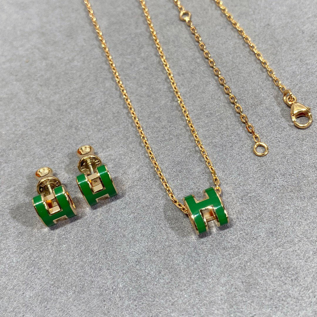 ˇGilded EraˇPOP H GREEN NECKLACE SILVER AND GOLD