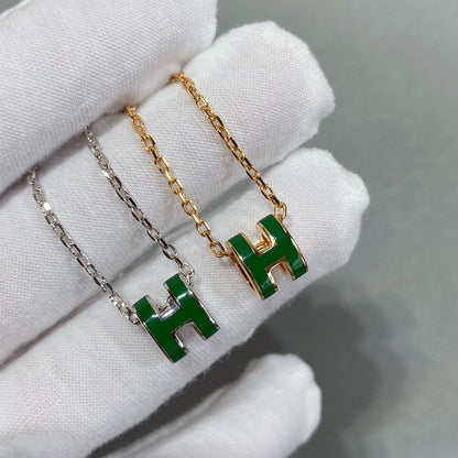 ˇGilded EraˇPOP H GREEN NECKLACE SILVER AND GOLD