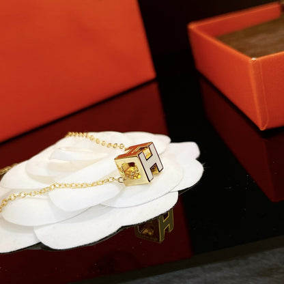 ˇGilded EraˇH WHITE SQUARE GOLD NECKLACE