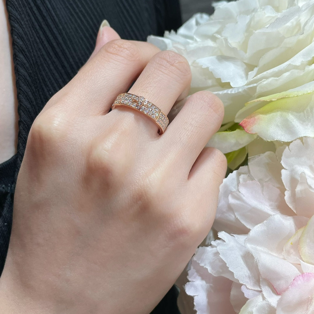 ˇGilded EraˇKELLY PINK GOLD DIAMOND RING