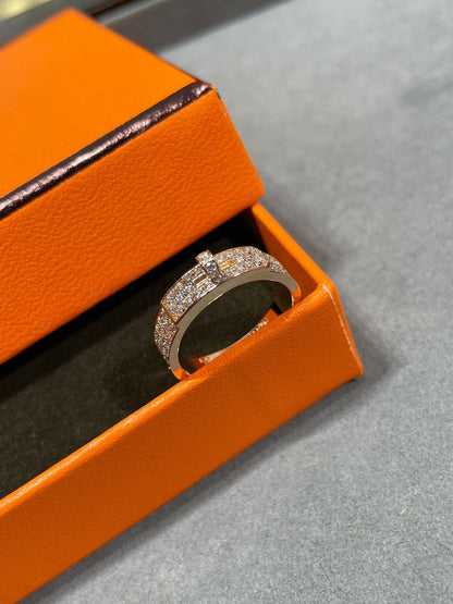 ˇGilded EraˇKELLY PINK GOLD DIAMOND RING