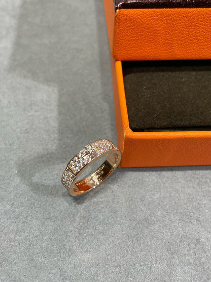 ˇGilded EraˇKELLY PINK GOLD DIAMOND RING