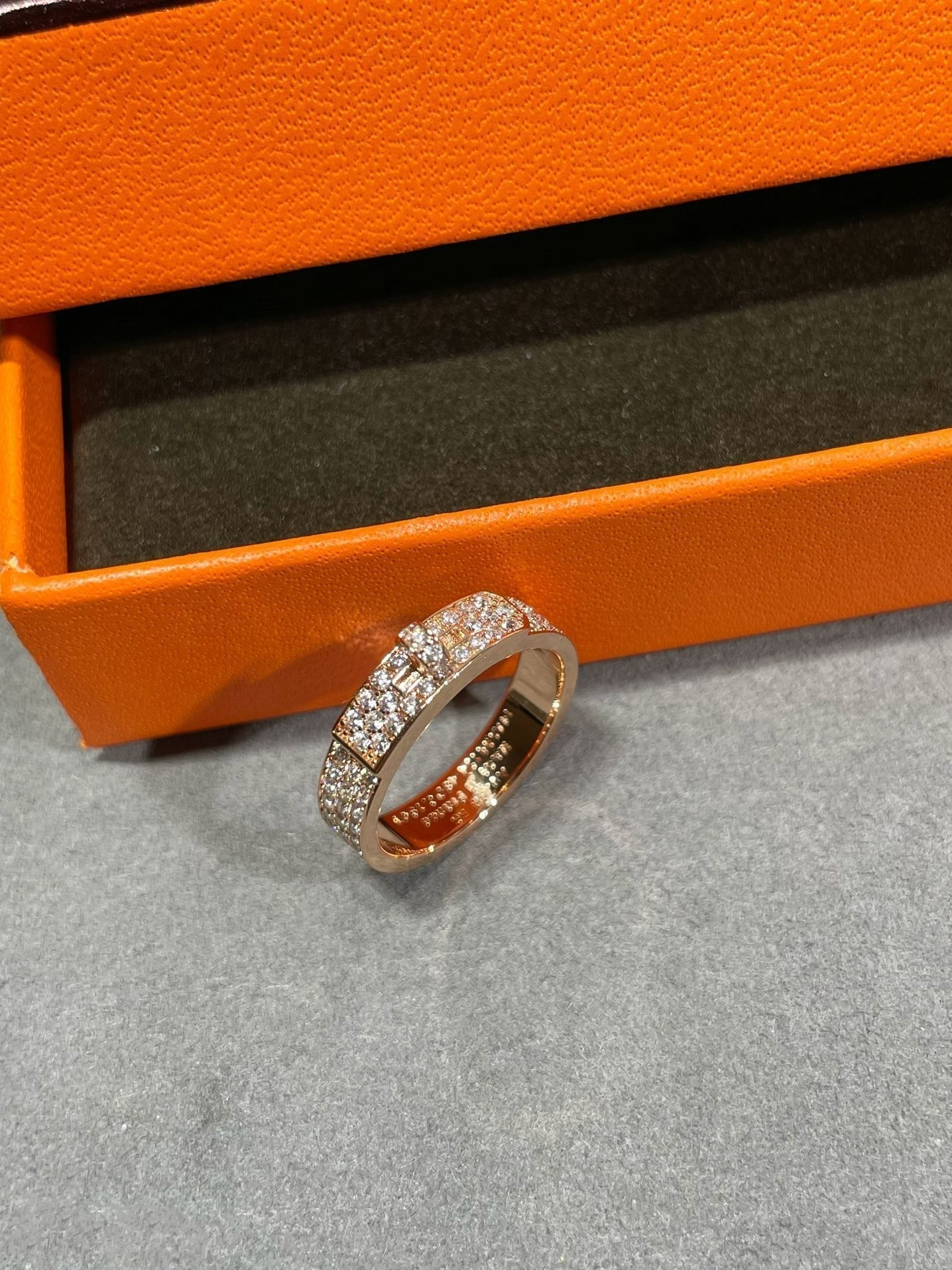 ˇGilded EraˇKELLY PINK GOLD DIAMOND RING