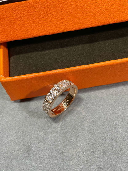 ˇGilded EraˇKELLY PINK GOLD DIAMOND RING