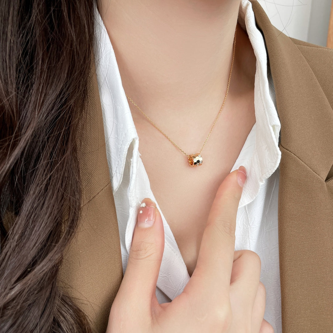ˇGilded EraˇBEE MINI PEDANT DIAMOND NECKLACE
