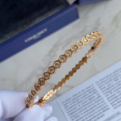 ˇGilded EraˇBEE LOVE GOLD BRACELET FULL DIAMOND