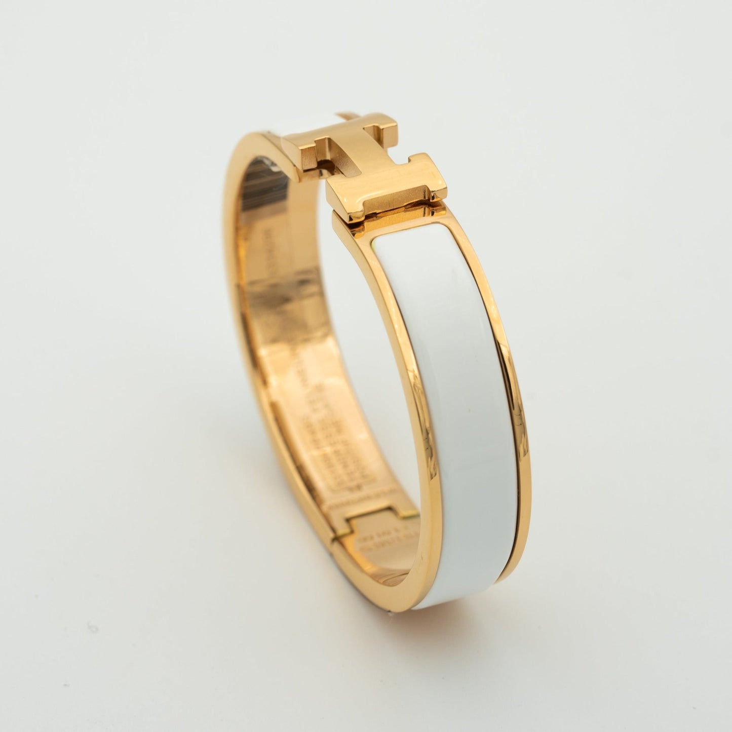 ˇGilded EraˇH WHITE BRACELET