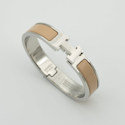 ˇGilded EraˇH GREY BRACELET