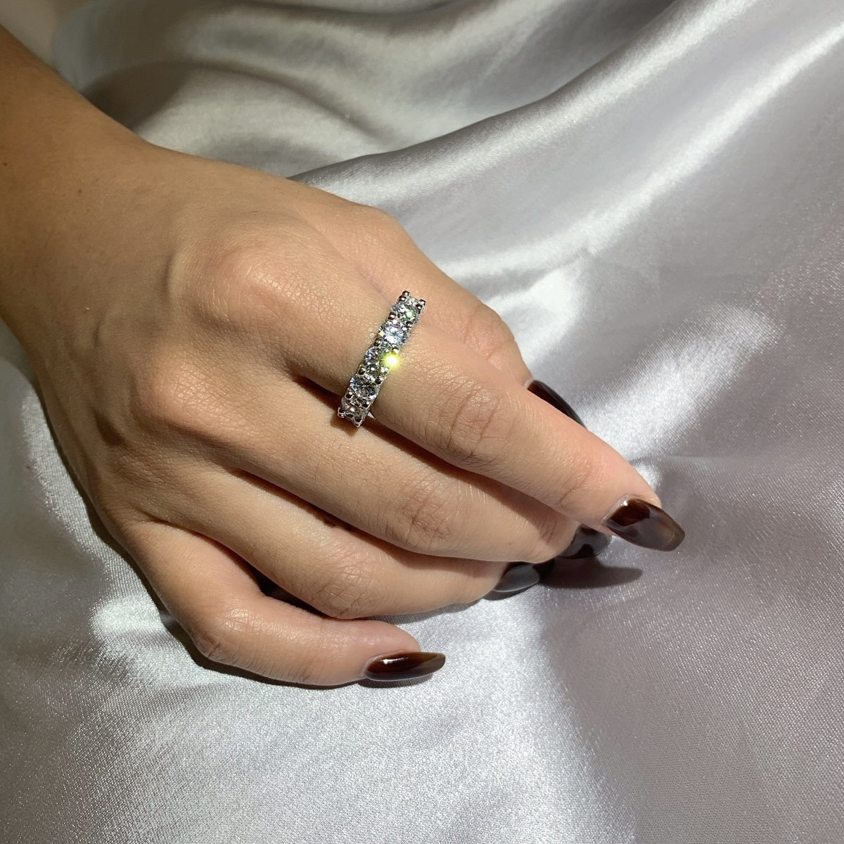 [STREET]Gorgeous Round Cut Tennis Ring